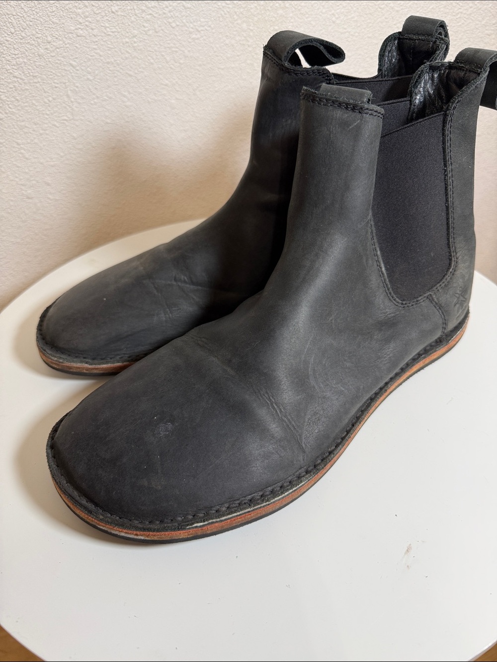 DaVinci Barefoot Black Leather Chukka Boots - Picture 7 of 8